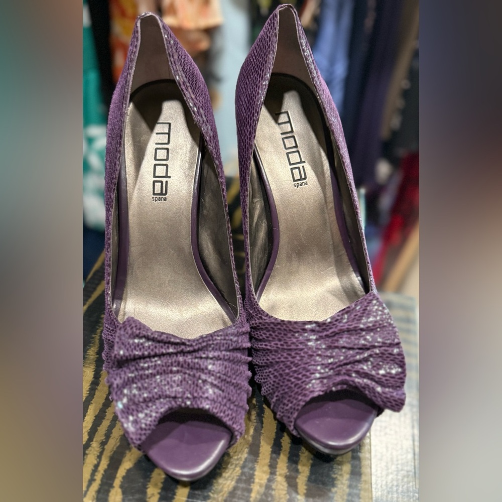 Moda Spana Purple Ruched Peep-Toe Heels